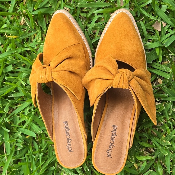 Jeffrey Campbell Cyrus Bow Mules Size 6.5 - Picture 4 of 10